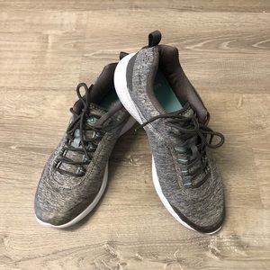 Fila Women's Tennis Shoes 👟 Size 9 1/2